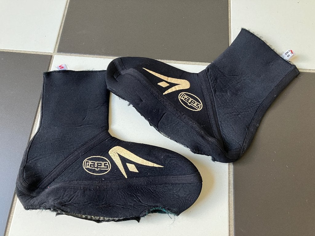 Goede warme schaatshoezen hoezen Raps maat M - Zie foto’s, Sport en Fitness, Schaatsen, Ophalen of Verzenden, Zo goed als nieuw