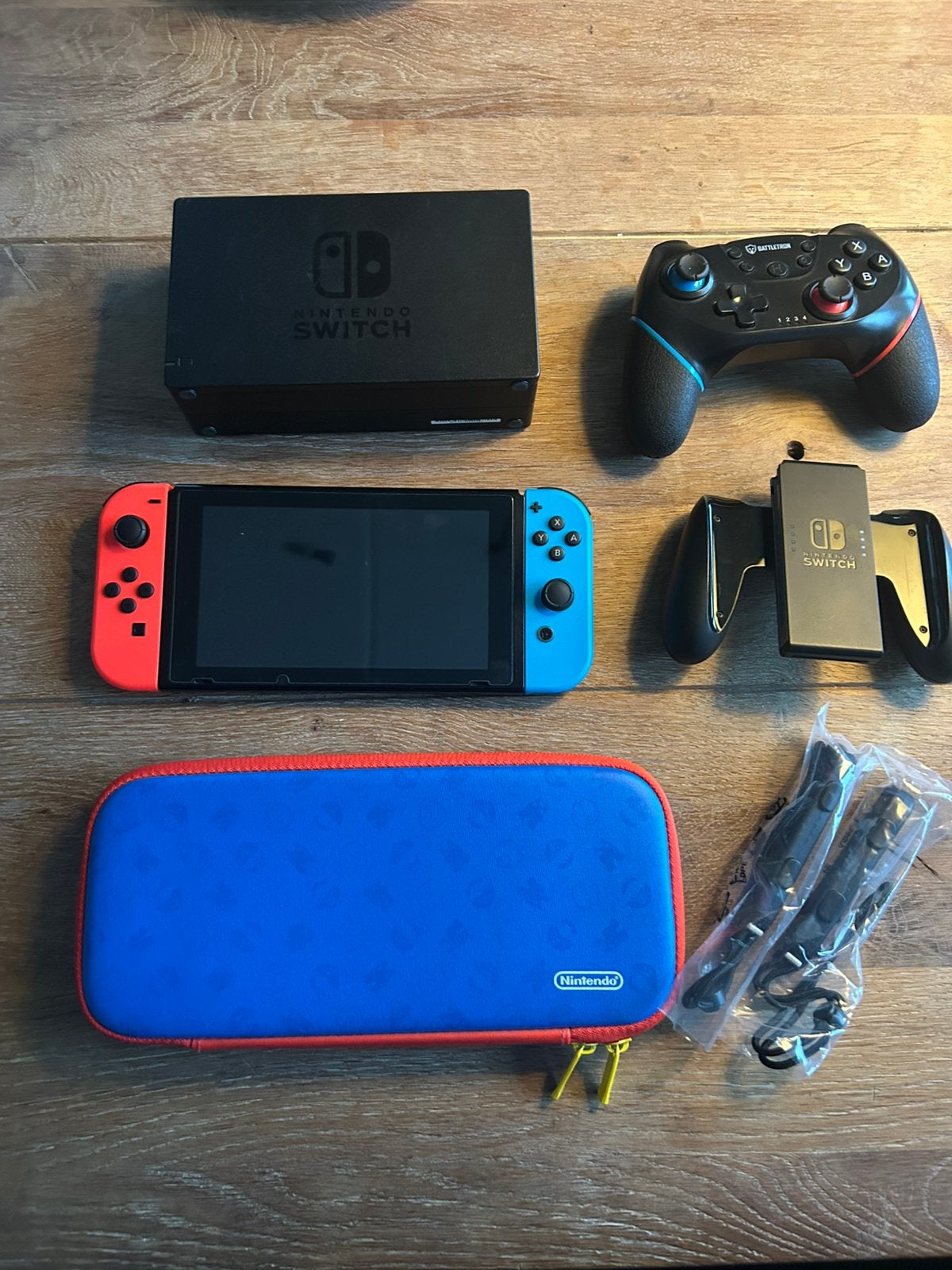 Nintendo switch (met accessoires), Spelcomputers en Games, Spelcomputers | Nintendo Switch, Ophalen of Verzenden, Gebruikt, Met 1 controller