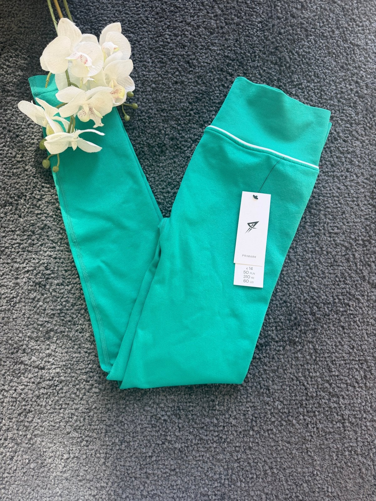 NIEUW, groene sportlegging van de Primark, maat S, Nieuw, Ophalen of Verzenden, Fitness of Aerobics, Maat 36 (S)