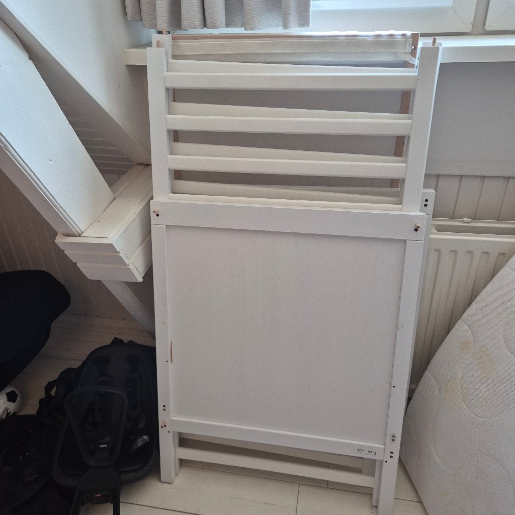 Ikea SUNDVIK babybedje, Ophalen, Gebruikt, 70 tot 85 cm, Lattenbodem