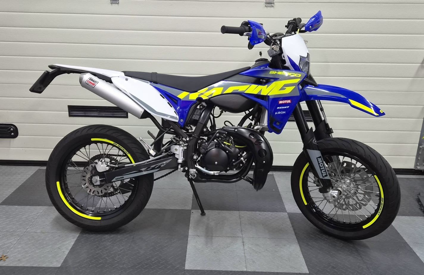 Sherco 50 Sm-rs 50 2025, Ophalen, 6 versnellingen, Sherco, Zo goed als nieuw