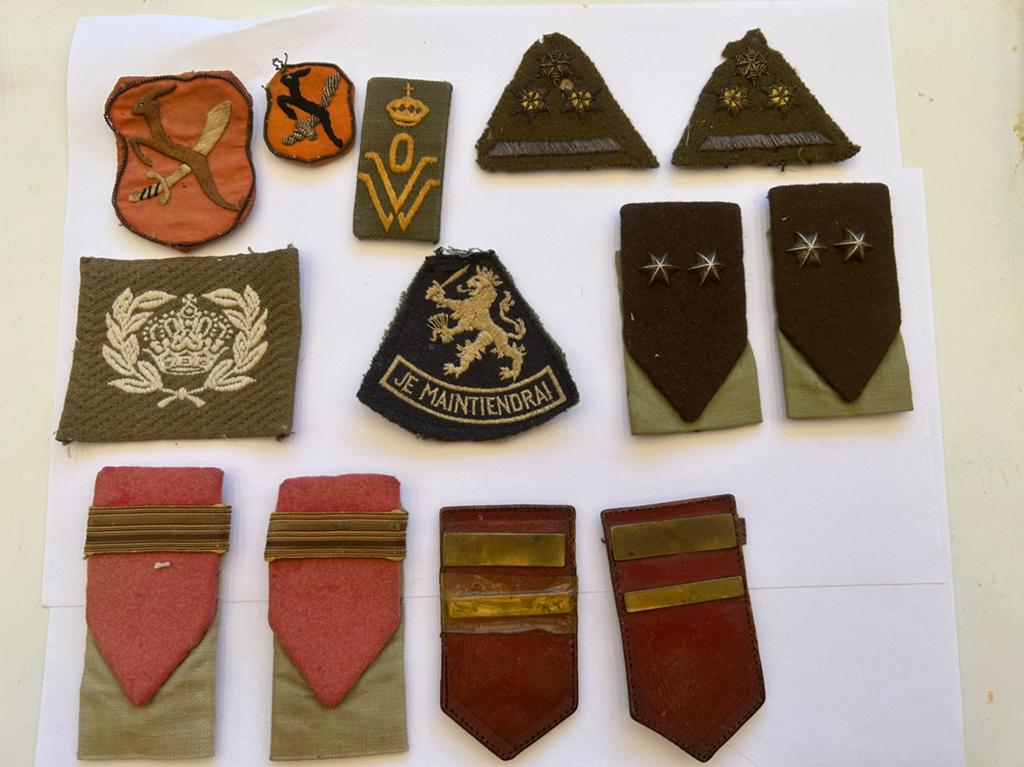 Unieke KNIL 3-8 RI Springbokken verzameling 1946-1949, Ophalen of Verzenden, Landmacht, Nederland, Embleem of Badge