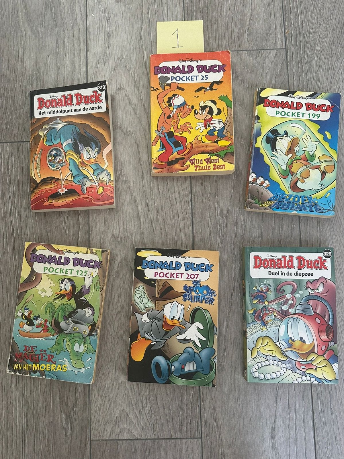 Donald Duck Pockets - 1, Boeken, Meerdere stripboeken, Ophalen of Verzenden, Gelezen