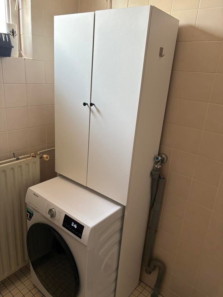 Bathroom cabinet, W65xH190xD32 cm, Ophalen