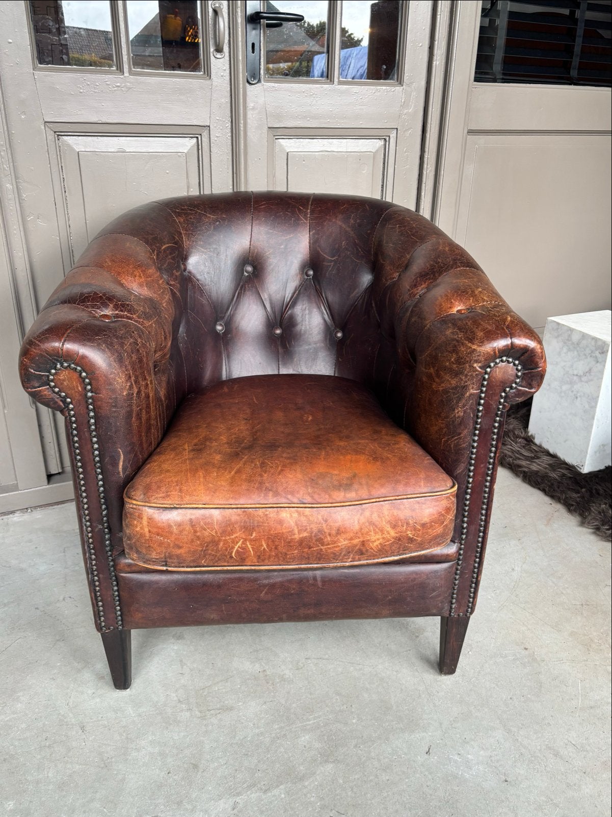 Schapenleren  Fauteuil Gecapitonneerd - Bruin Leer, Gebruikt, 75 tot 100 cm, Klassiek stoer vintage, Chesterfield