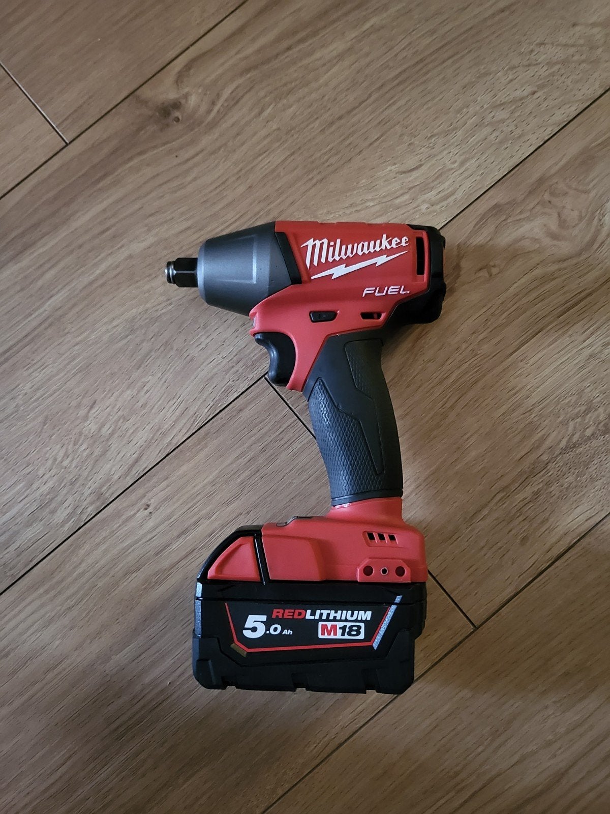 Milwaukee M18 FUEL Slagmoersleutel - Zo goed als nieuw, 600 watt of meer, Variabele snelheid, Overige typen, Ophalen of Verzenden
