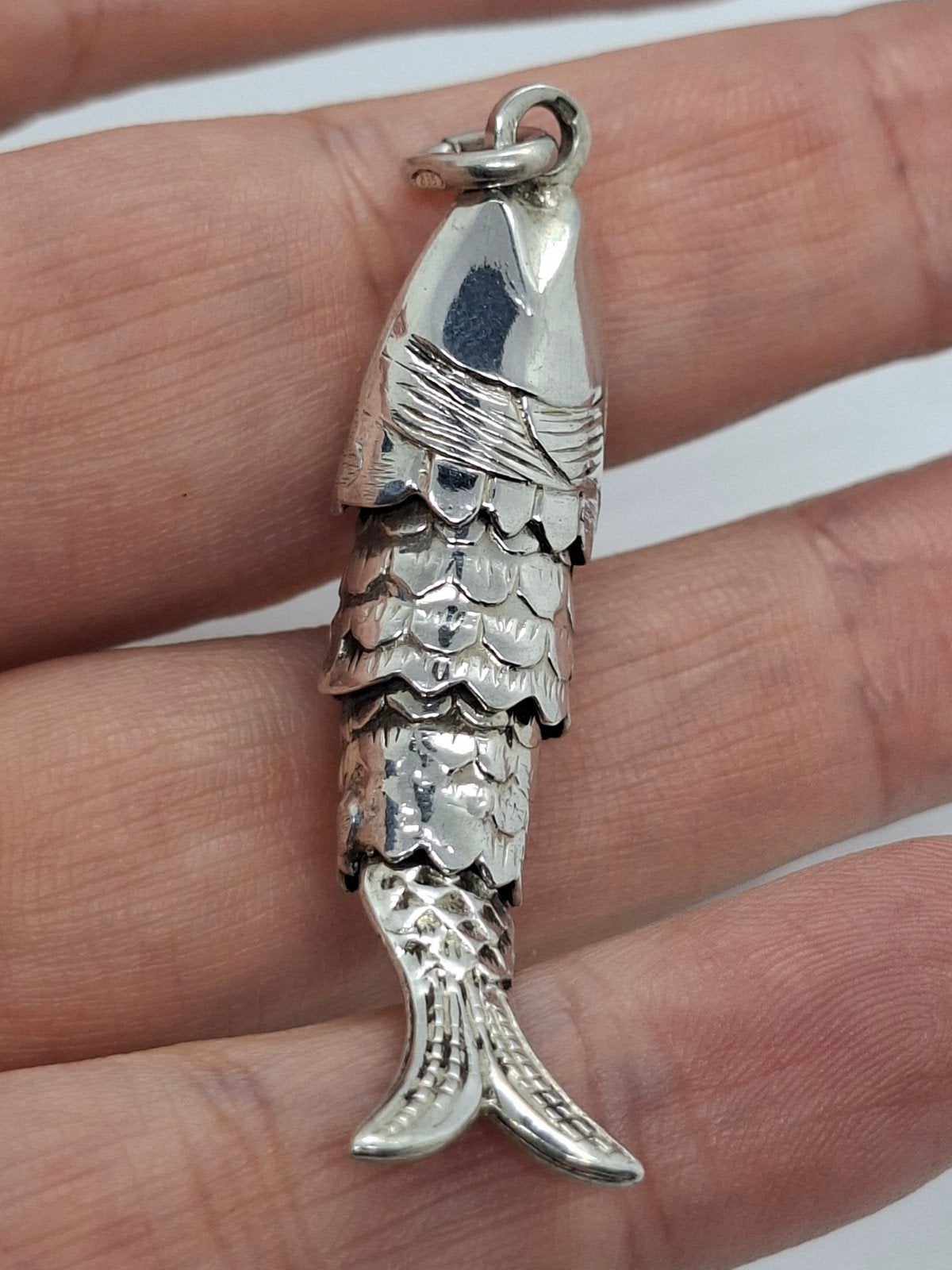 Zilveren Beweeglijk Visje Hanger - 835 Zilver, Ophalen of Verzenden, Zo goed als nieuw, Zilver, Dier