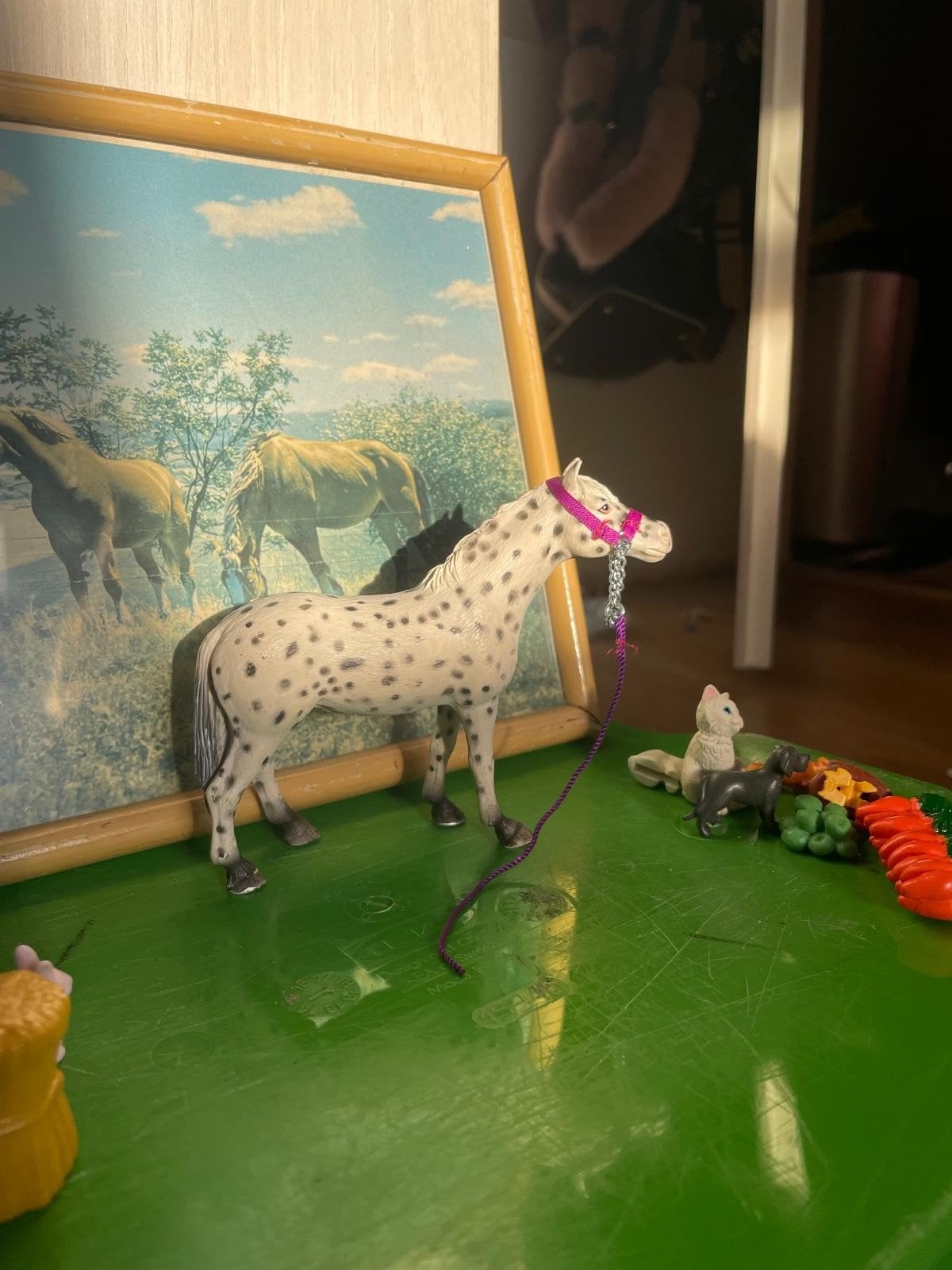 Schleich paard met halster en accessoires, Ophalen, Zo goed als nieuw, Jongen of Meisje