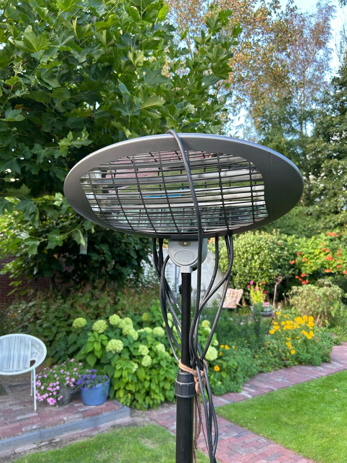 Terrasverwarmer staand 2000W - Elektrisch en waterbestendig, Gebruikt, Vloer, Waterbestendig, Ophalen
