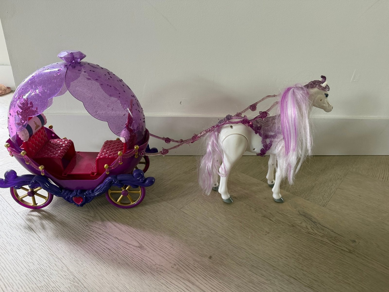 Prinsessenkoets met paard - Barbie/sprookjes speelset, Ophalen, Gebruikt, Meisje