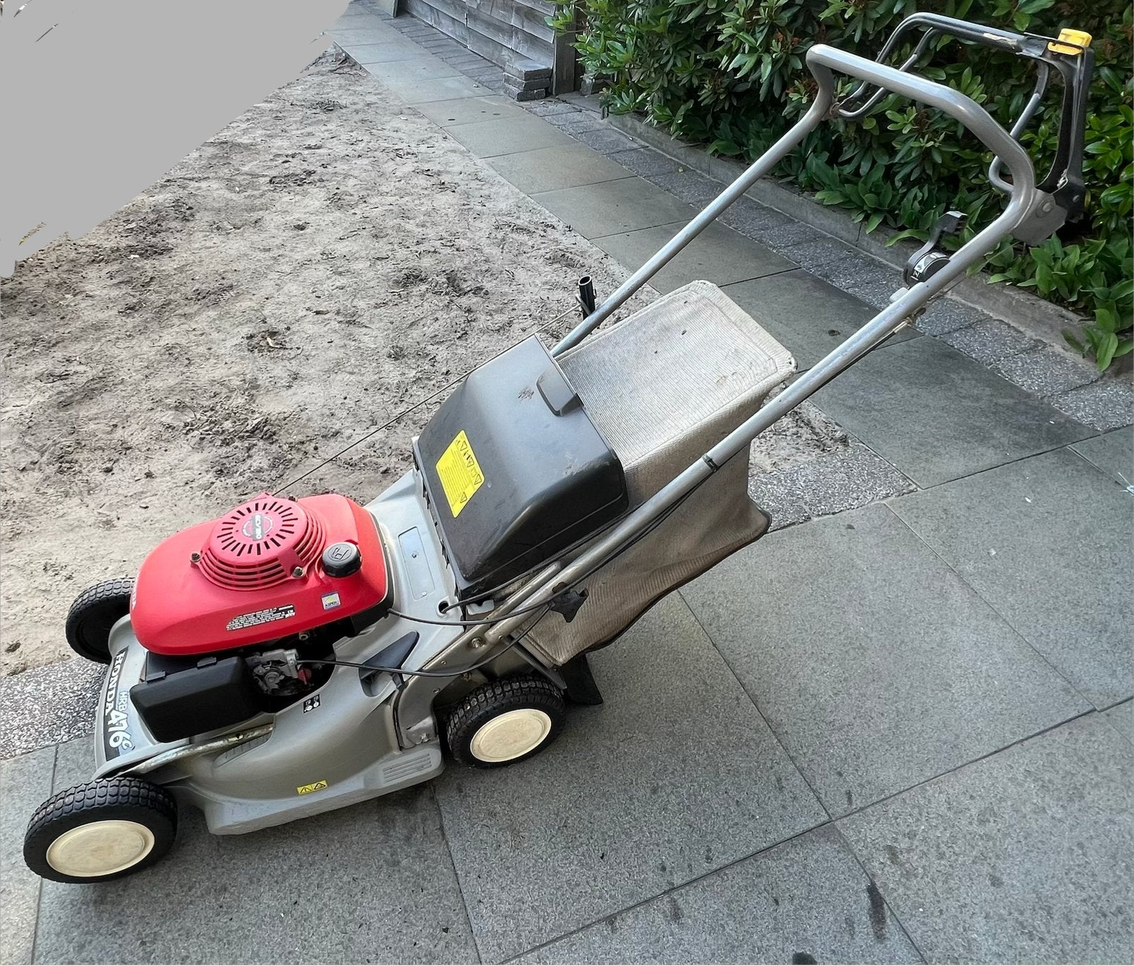 Betrouwbare Honda HRB 476 grasmaaier met messtop, Ophalen, Cirkelmaaier, Gebruikt, 40 t/m 49 cm