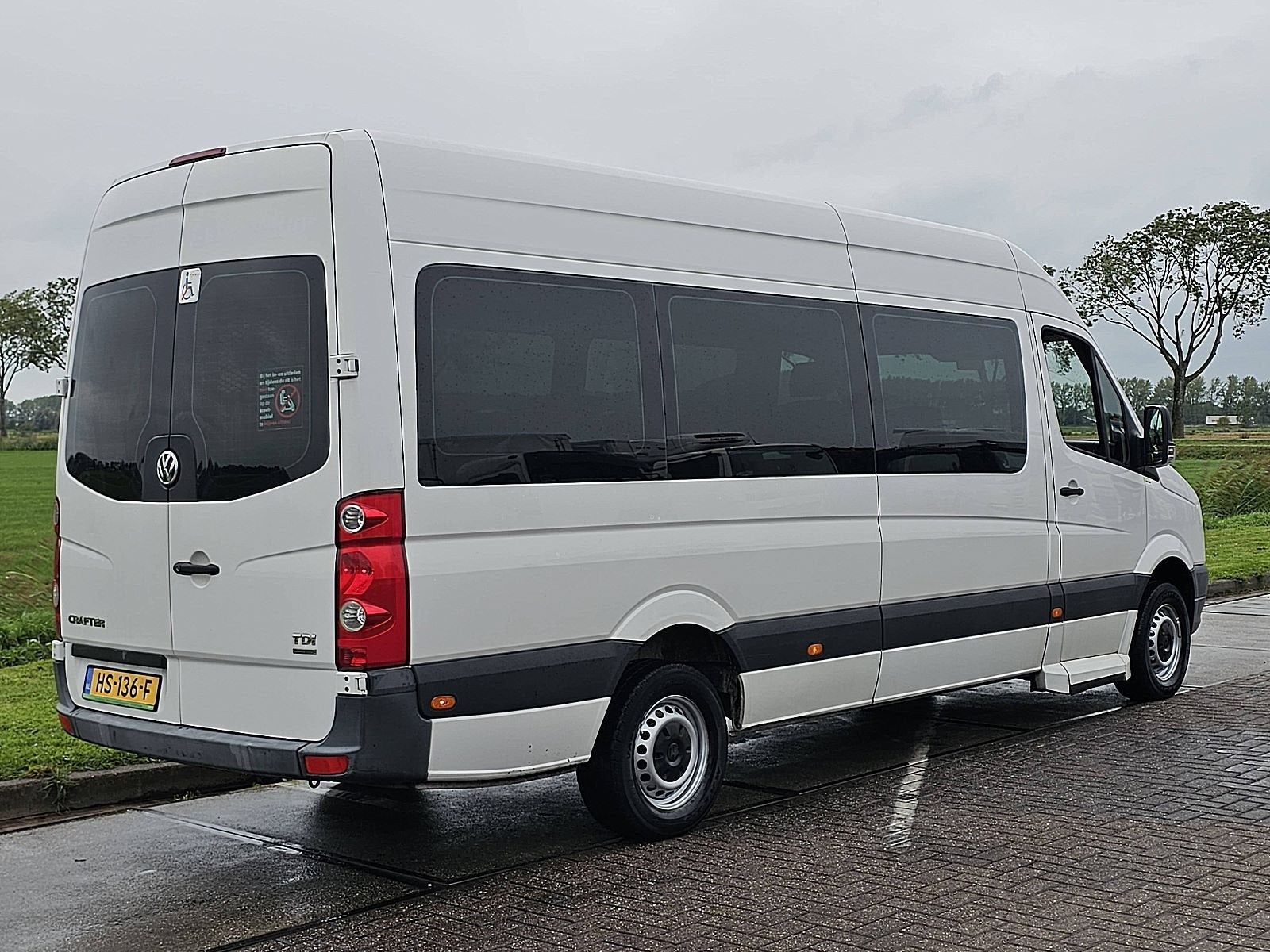 VOLKSWAGEN CRAFTER 2.0 l3h2 9 pers rolstoel, Auto's, Gebruikt, Euro 6, Volkswagen, Wit