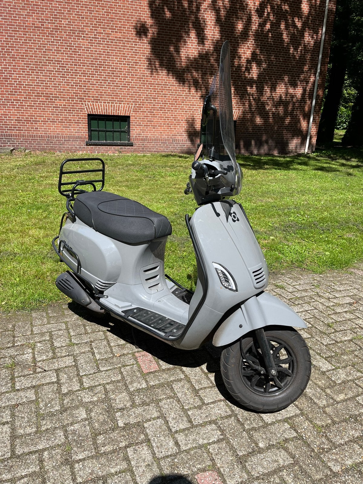 AGM VX50 Scooter - Grijs, 14220 km, Fietsen en Brommers, Ophalen, Gebruikt, Benzine, Overige merken