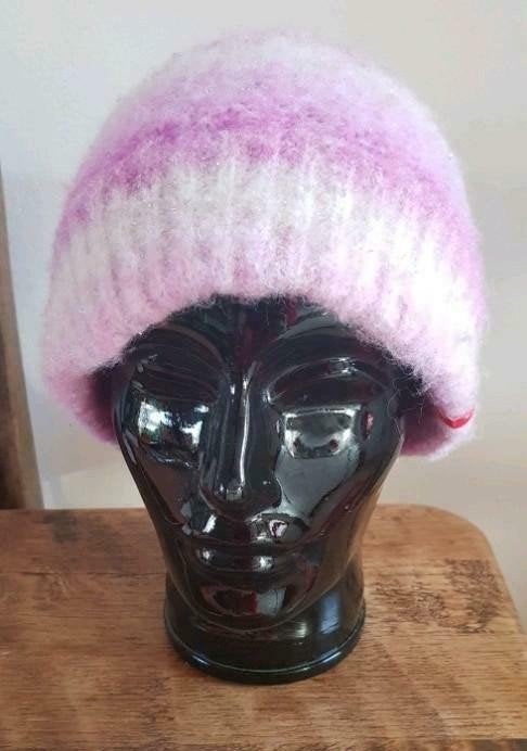 Warme roze PlusMinus muts ***zgan***, Ophalen of Verzenden, Zo goed als nieuw, Muts