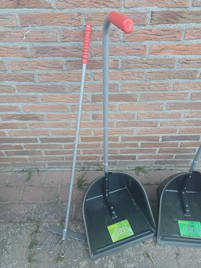 Mistboy mest schep nieuw 2 stuks 2 maten, Ophalen, Gebruikt, Hark, Mistboy
