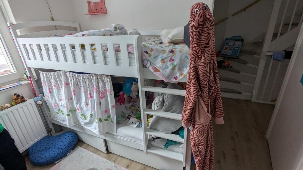 Stapelbed waar ook 2 bedden van gemaakt kunnen worden, Kinderen en Baby's, Kinderkamer | Bedden, Ophalen, 85 tot 100 cm, Gebruikt
