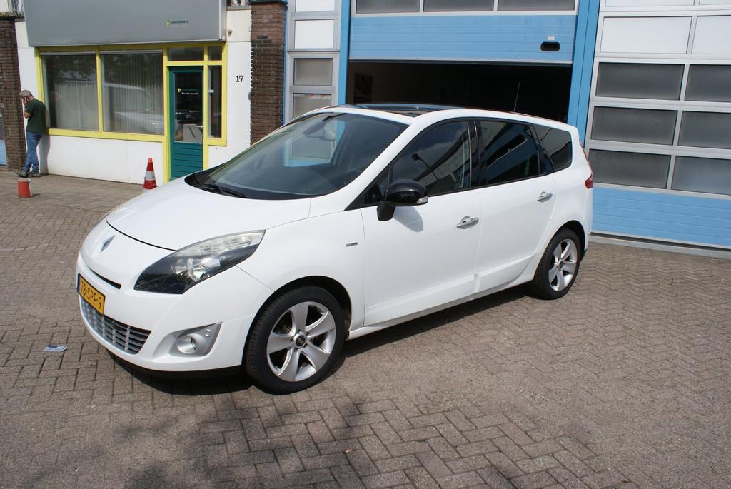 Renault Grand Scénic 2.0 Bose automaat, Euro 5, Gebruikt, 4 cilinders, Wit