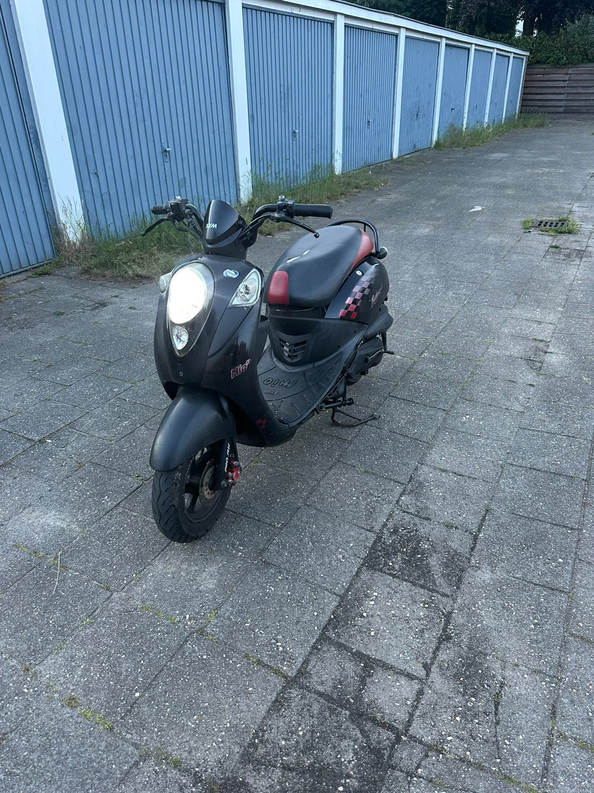 Sym mio snorscooter, Ophalen of Verzenden, Zo goed als nieuw, Benzine, Mio