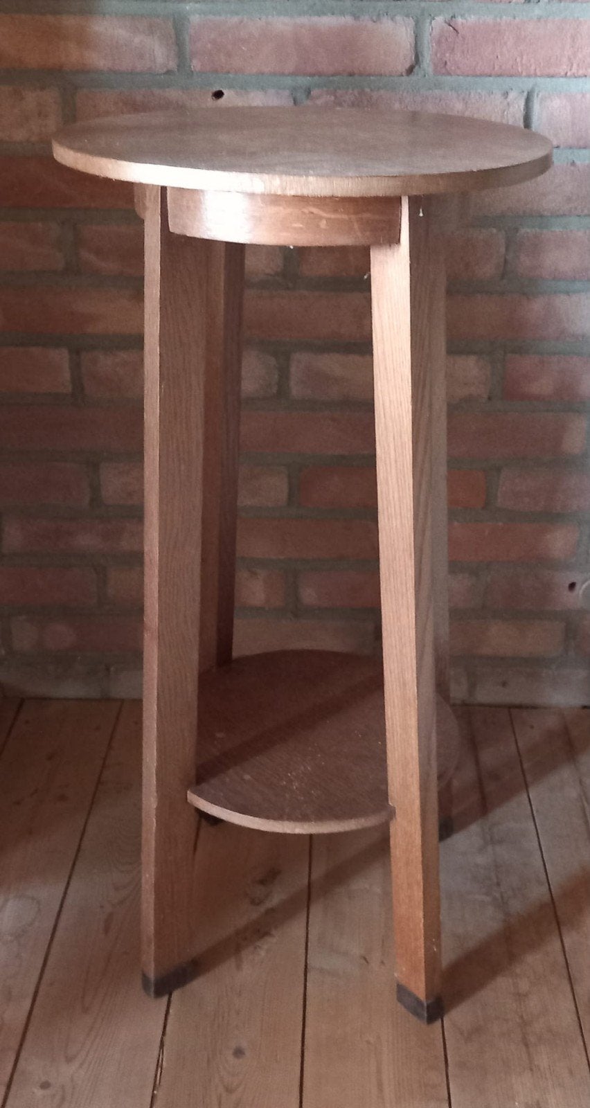 Vintage houten bijzettafel, Plantentafeltje, Huis en Inrichting, Ophalen, Minder dan 55 cm, Gebruikt, Rond