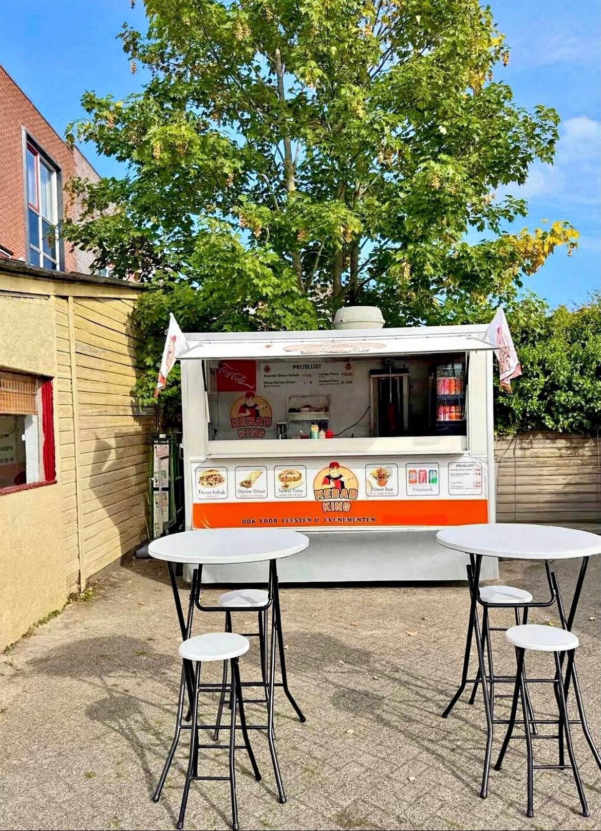 Complete ingerichte foodtruck – direct klaar voor gebruik, Ophalen