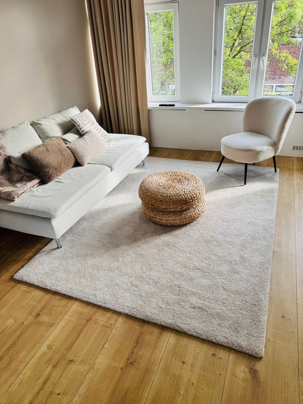 Hoogpolig vloerkleed 170240 licht beige, Ophalen, Zo goed als nieuw, Wit, Tapijt