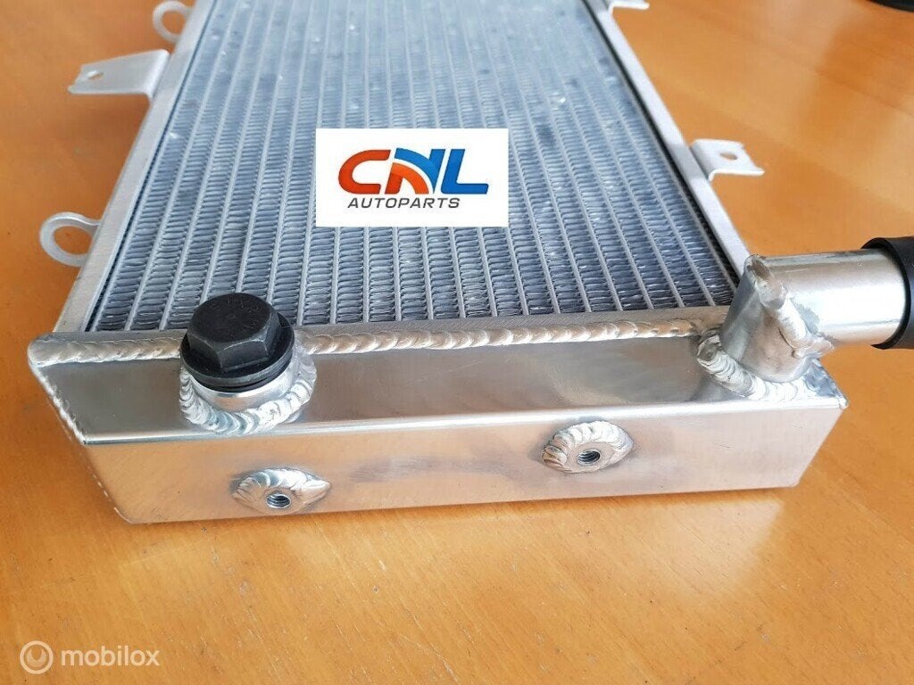 Radiateur Kawasaki ZRX1200 2001-2005/ ZRX1100 1996-2000, QIWANG ROAD, NAOSHAN INDUSTRIAL DEVELOPMENT ZONE QINGZHOU CITY, SHANDONG 255400 CHINA