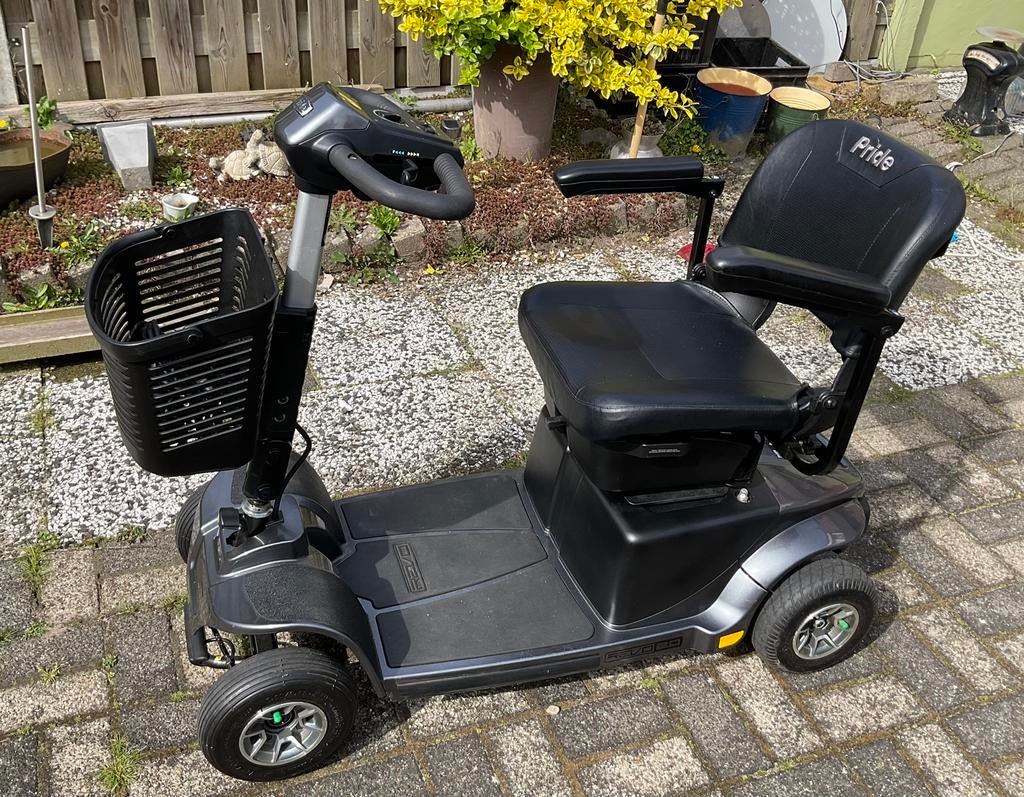 Pride revo 2 in demontabele scootmobiel, Diversen, Brommobielen en Scootmobielen, Ophalen, Zo goed als nieuw