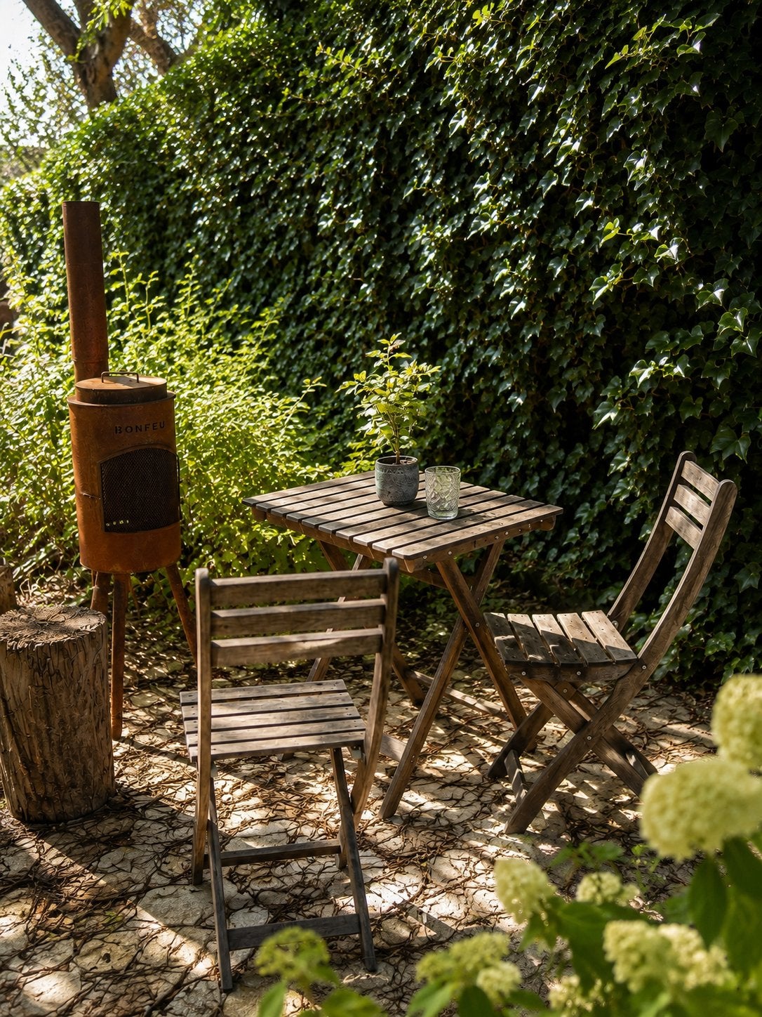 Frans houten bistro tuinset in goede staat, Eettafel, Zo goed als nieuw, Tuinset, Hout