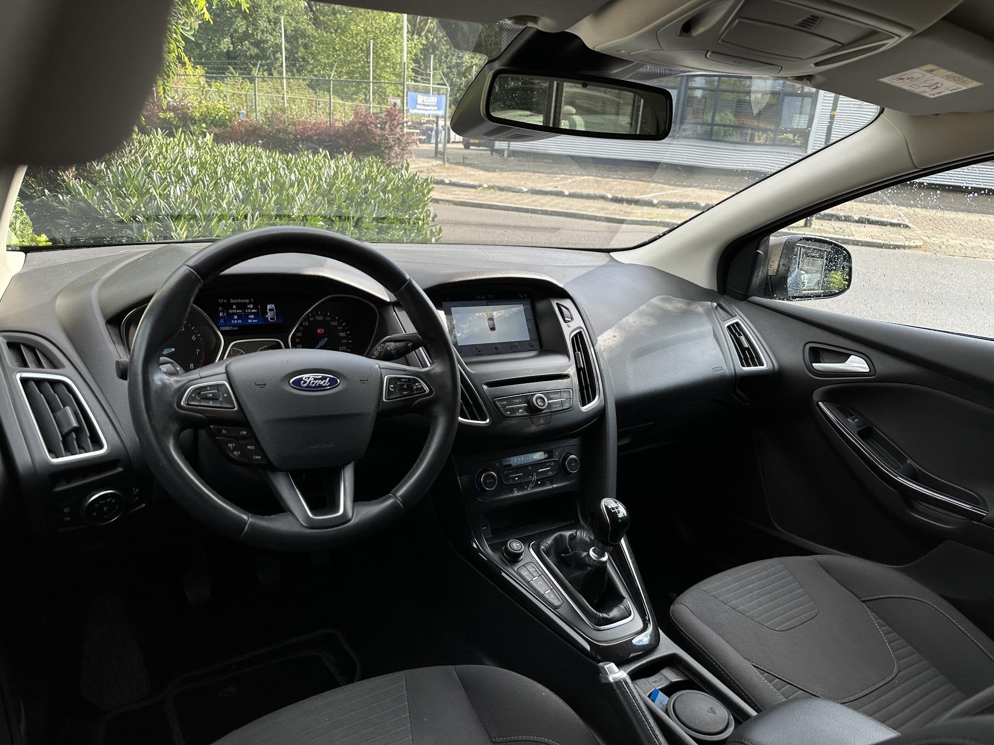 Ford Focus Wagon 1.0 Titanium Keyless Cruise Control Stoelve, Gebruikt, Euro 6, Bruin, Electronic Stability Program (ESP)