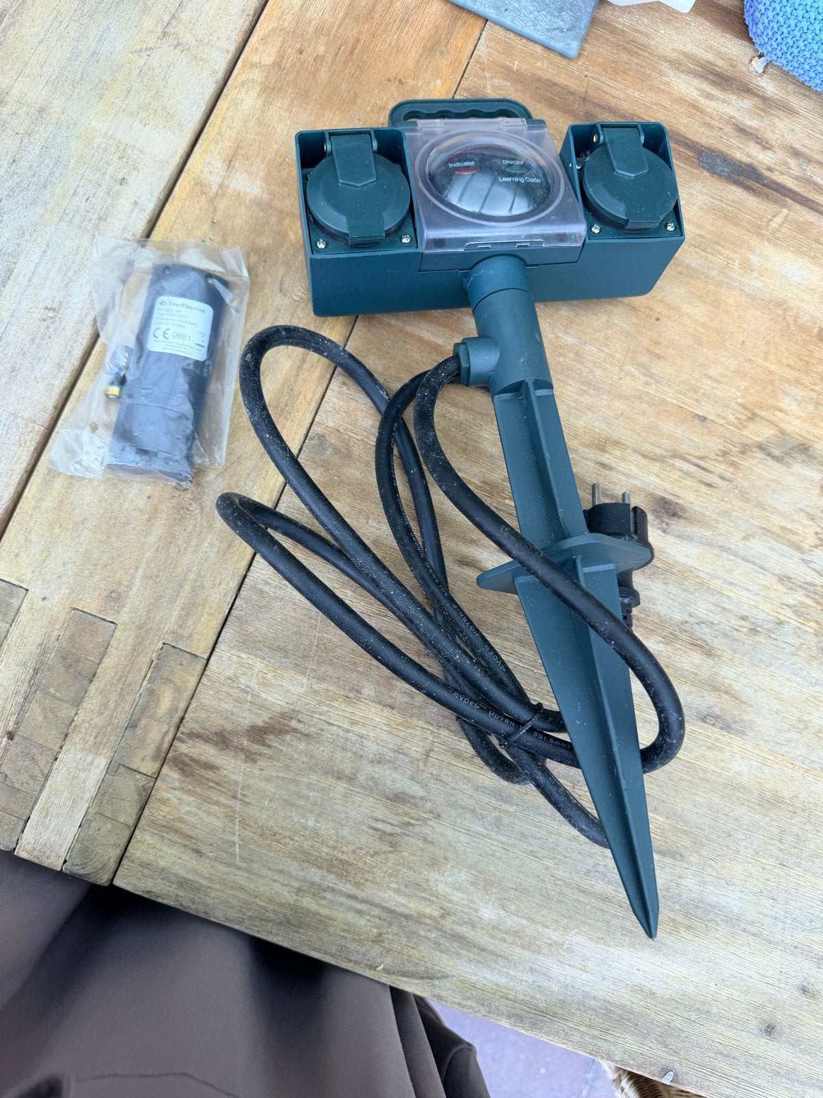 EverFlourish Buiten Stopcontact met Afstandsbediening, Tuin en Terras, Ophalen of Verzenden, Gebruikt