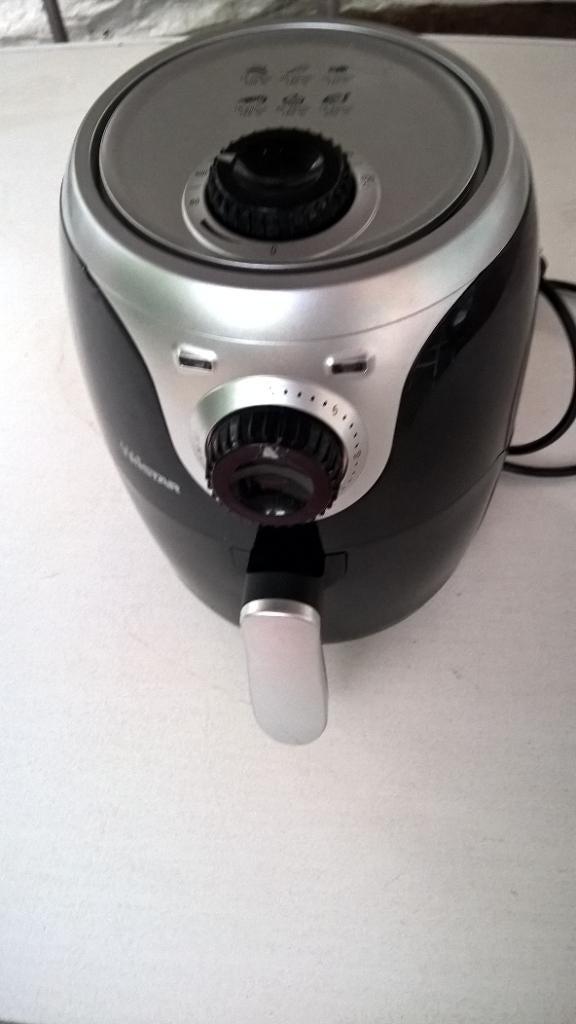 TE koop aangeboden klein Airfryer .doe gepast bod, Ophalen of Verzenden, Zo goed als nieuw, Airfryer, 750 t/m 999 gram