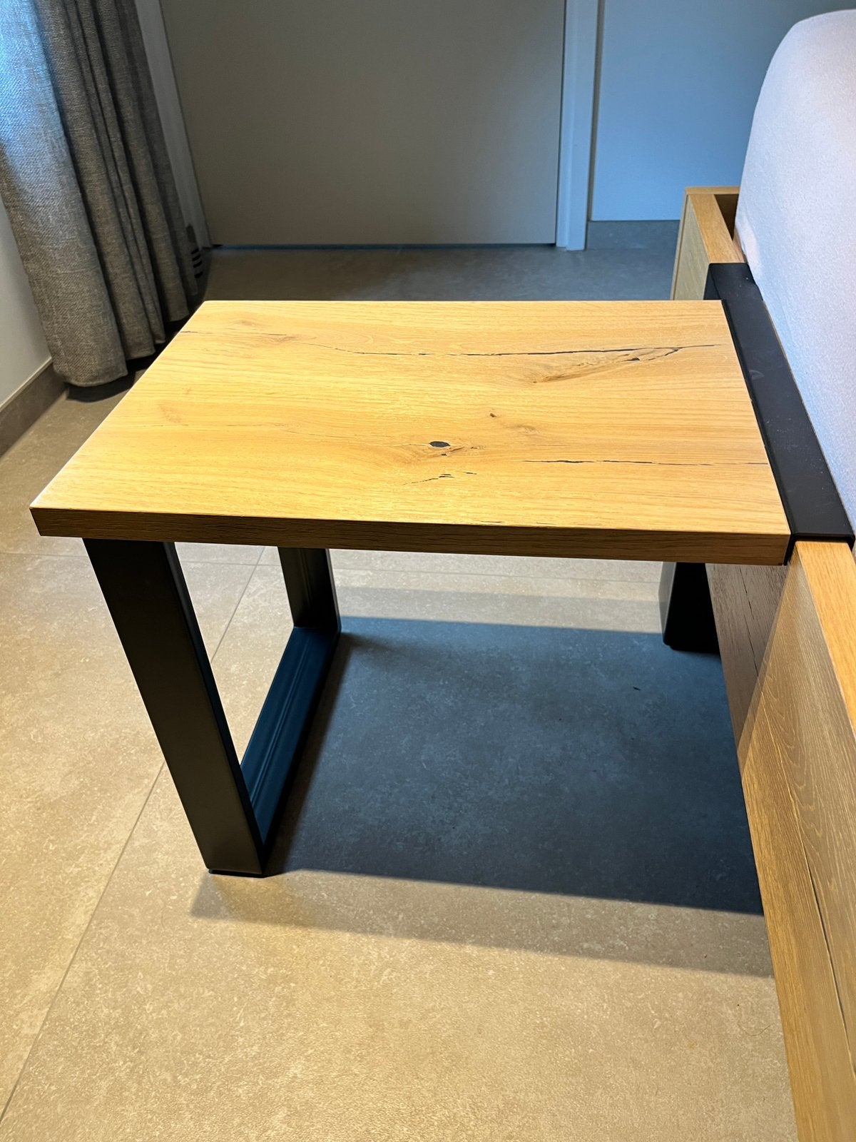 Hangend nachtkastje tafeltje van Wijen Meubelen, Minder dan 55 cm, Zo goed als nieuw, Rechthoekig, Hout