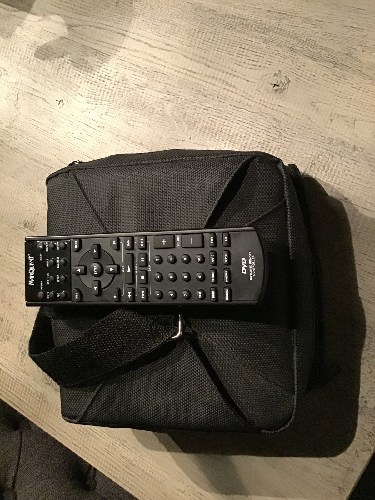 Marquant Draagbare DVD/CD Speler met Monitor en Afstandsbedi, Audio, Tv en Foto, Dvd-spelers, Draagbaar, Ophalen of Verzenden