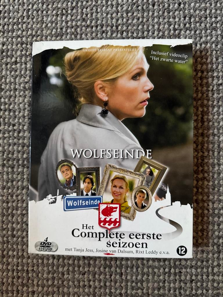 Wolfseinde - Het Complete Eerste Seizoen (4 DVD Boxset), Boxset, Drama, Ophalen of Verzenden, Zo goed als nieuw