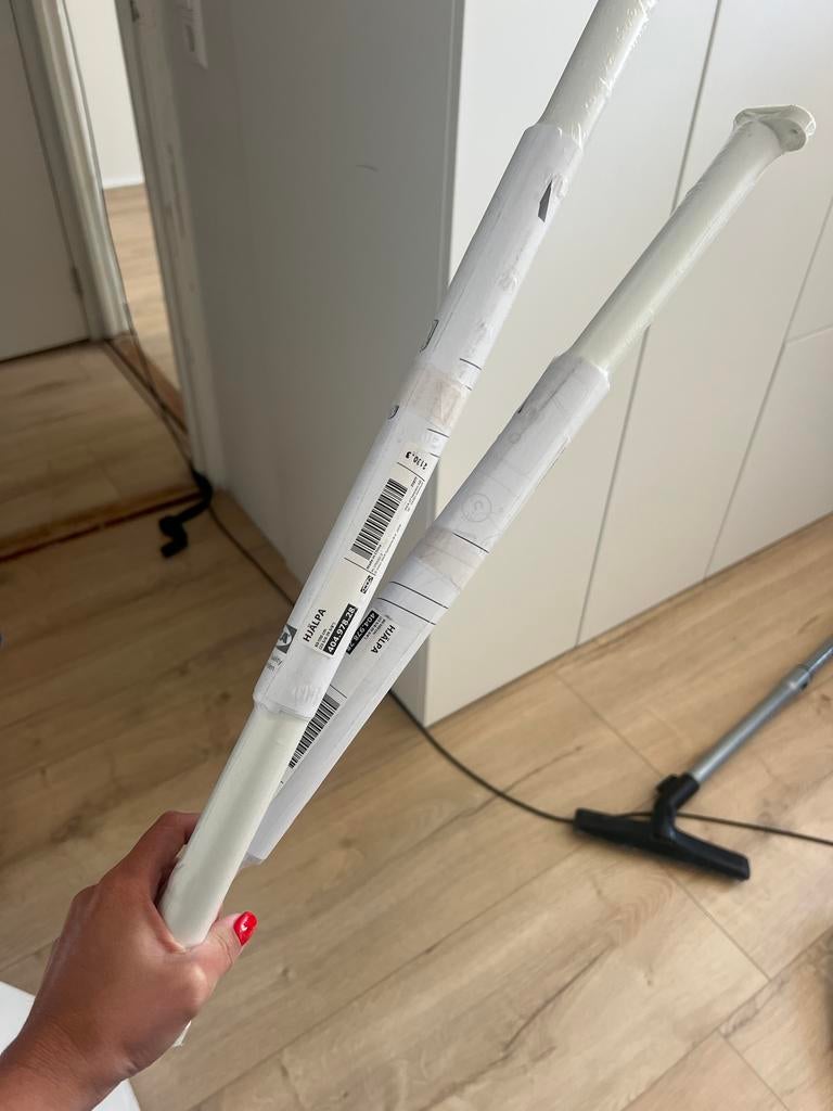 Hjalpa ikea kledingroede 2x verstelbaar wit nieuw, Huis en Inrichting, Kasten | Kledingkasten, Ophalen, Nieuw, 50 tot 100 cm, Minder dan 100 cm