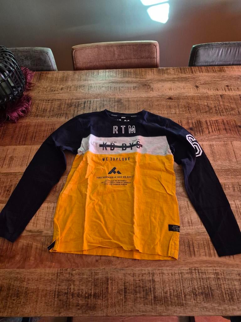 Stoere meerkleurige longsleeve maat 158/164, Ophalen of Verzenden