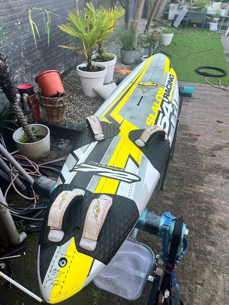 JP slalom pro 54 breed ,72 liter, Watersport en Boten, Windsurfen, Ophalen, Gebruikt, Minder dan 250 cm, Met vin(nen)