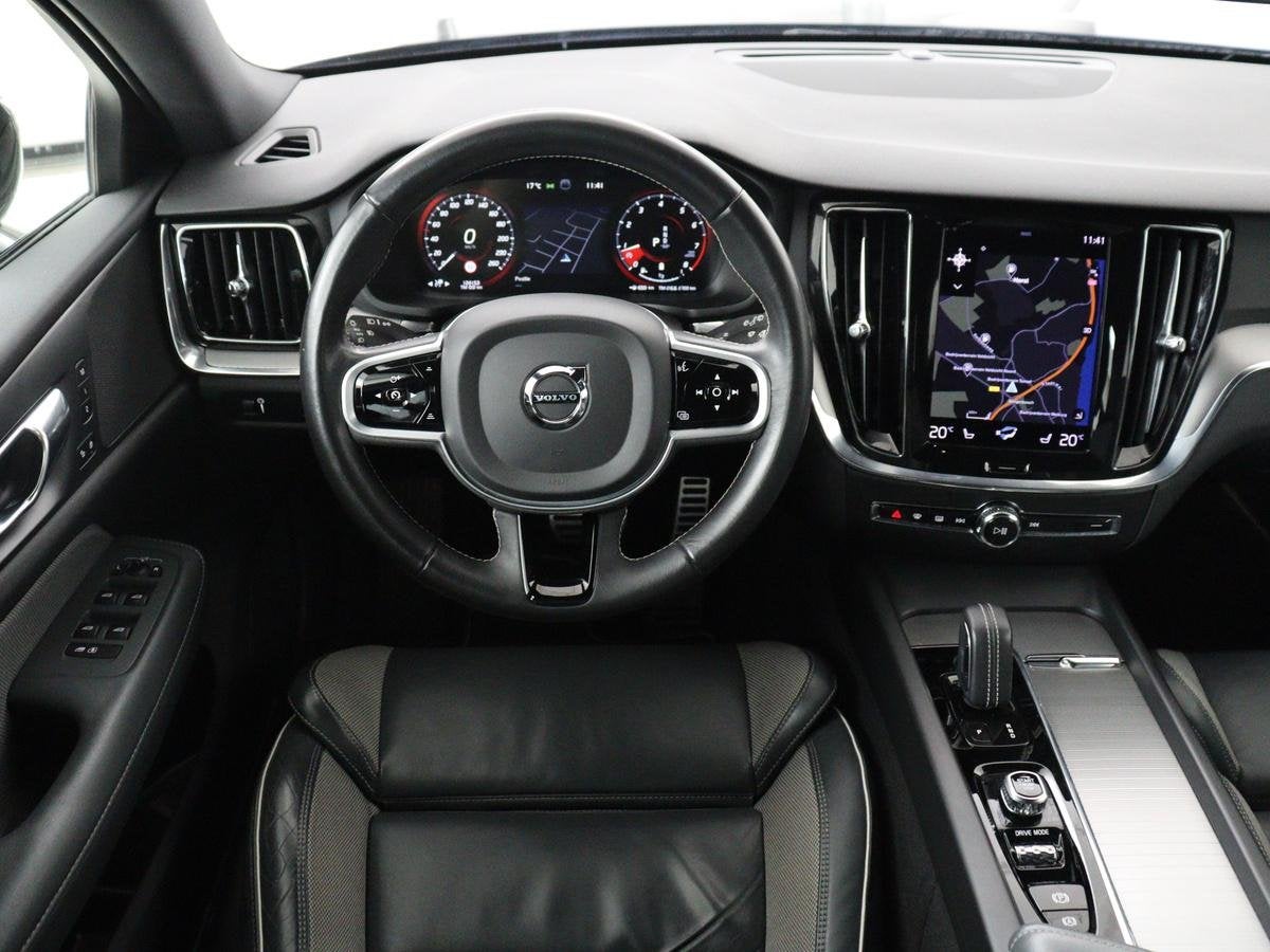 Volvo V60 2.0 B4 R-Design | Adaptive cruise | Carplay | Came, Auto's, Euro 6, 4 cilinders, 1969 cc, Leder en Stof