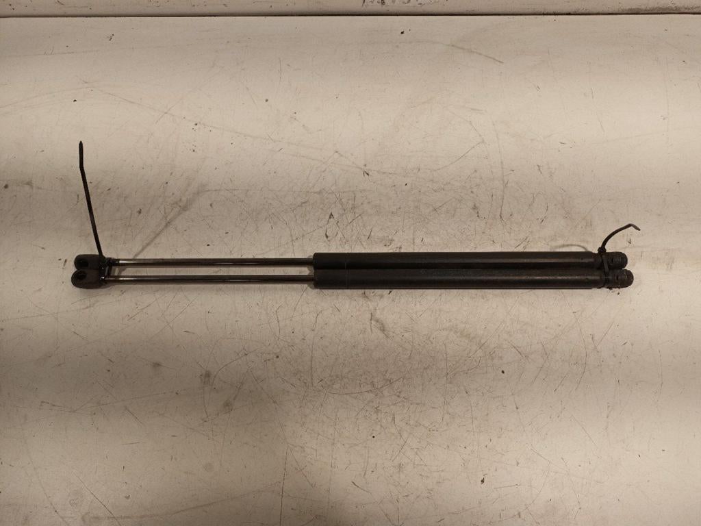 Gasdrukveerset achter Ford Mondeo, Onderdelen@venauto.nl, Van der Ven Autorecycling B.V., Gebruikt, Ettenseweg 76, 4706 PB Roosendaal, The Netherlands