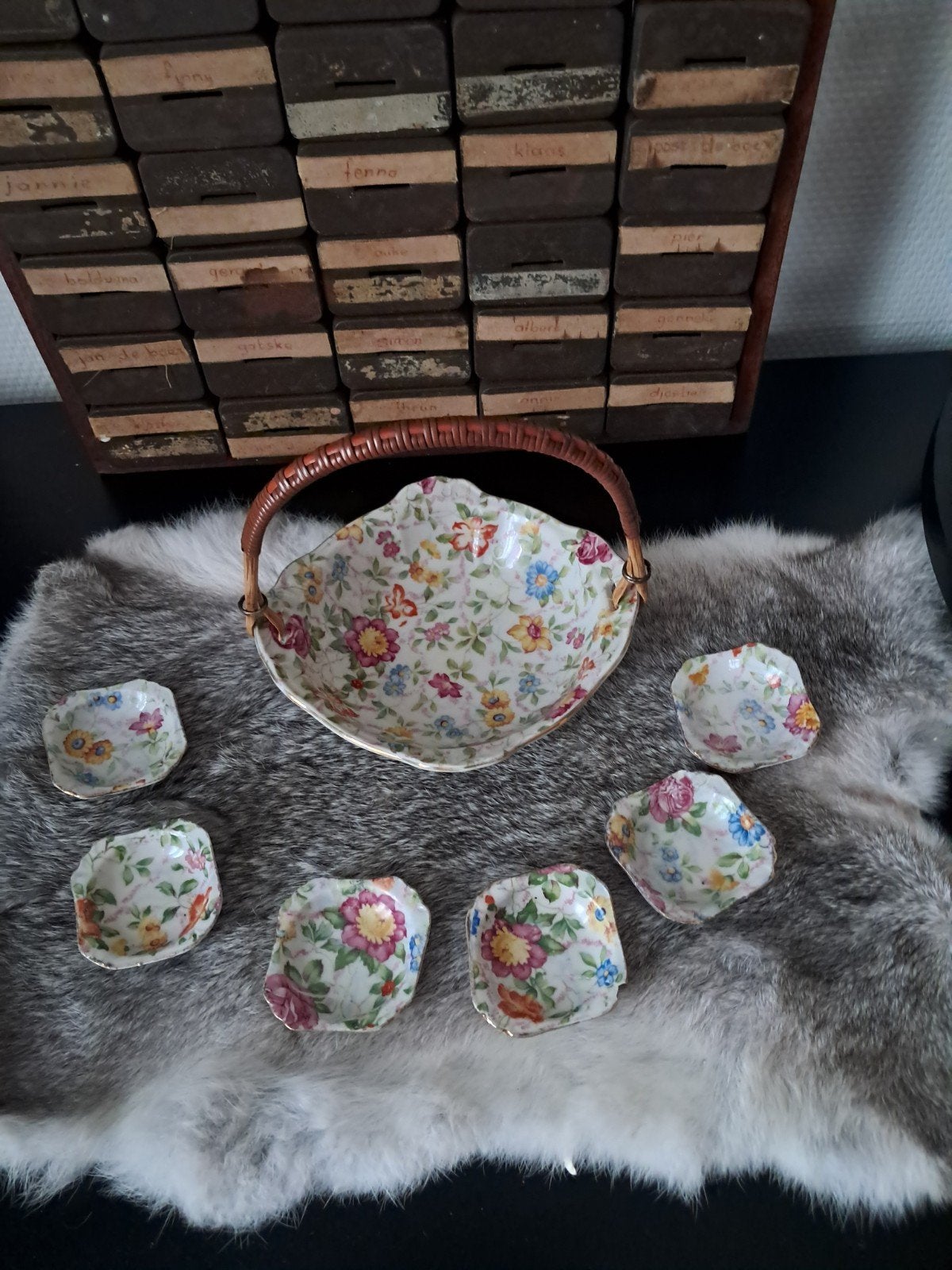 Vintage Empress China chintz schaal / mandje met 6 schaaltje, Antiek en Kunst, Ophalen of Verzenden