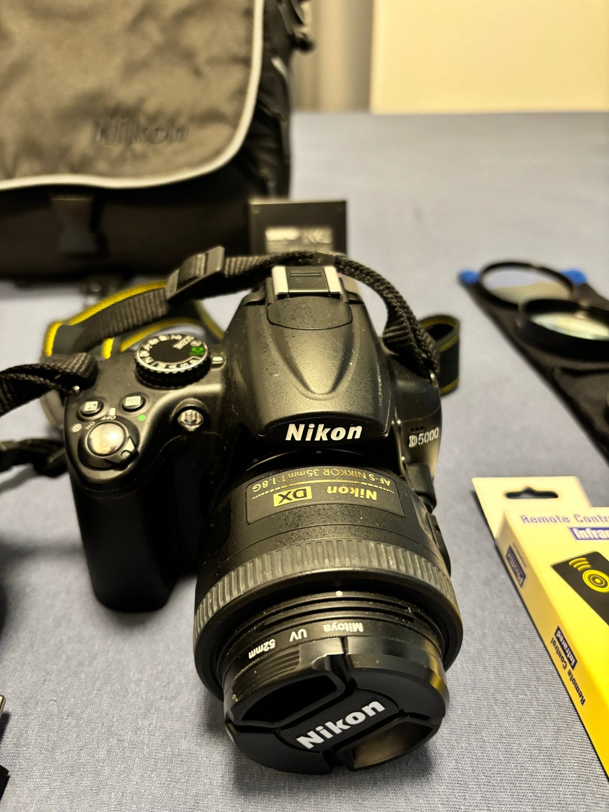 Nikon D5000 Spiegelreflexcamera met 2 lenzen en accessoires, Ingebouwde flitser, Spiegelreflex, Ophalen of Verzenden, Zo goed als nieuw