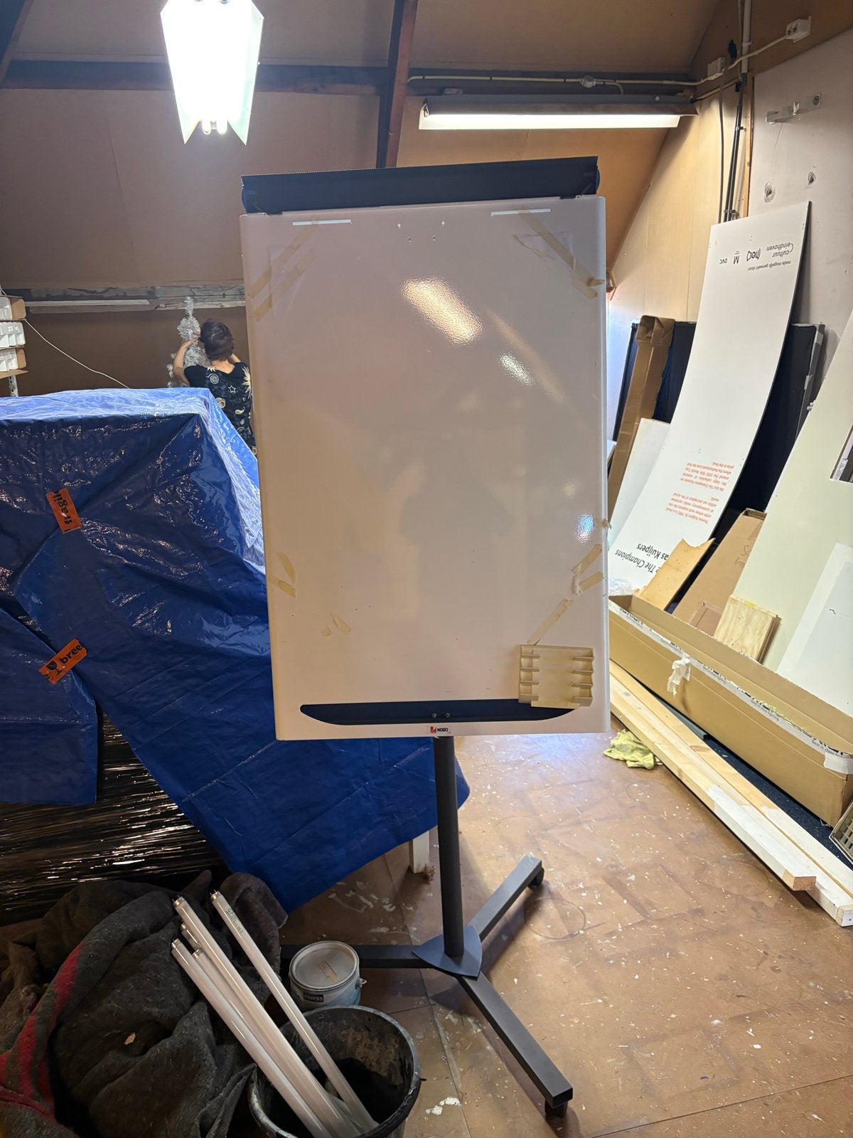 Gratis whiteboard flipover, Ophalen