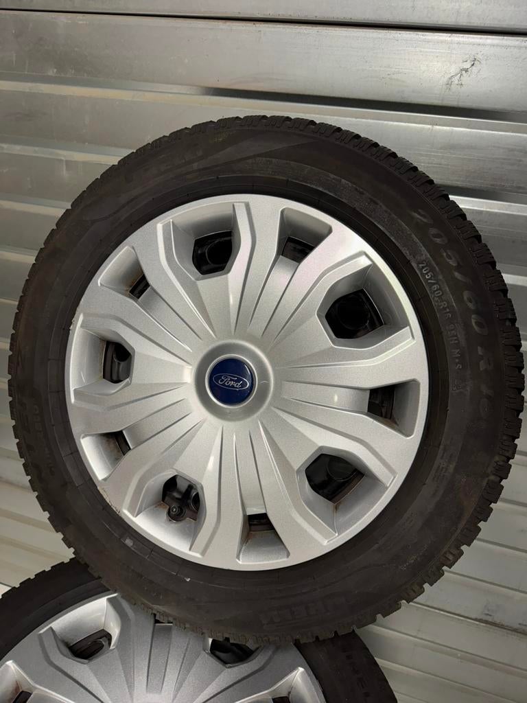 16” winterset Transit Connect 205/60R16 Pirelli, Ophalen, 16 inch, Banden en Velgen, Bestelwagen