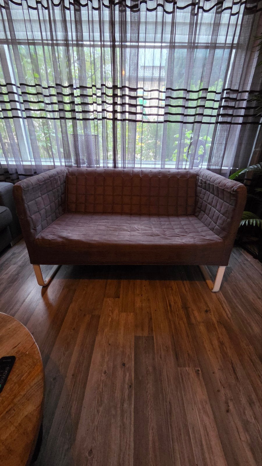 Klein grijs bankje - Compact en comfortabel, Ophalen, Gebruikt, Minder dan 75 cm, Tweepersoons