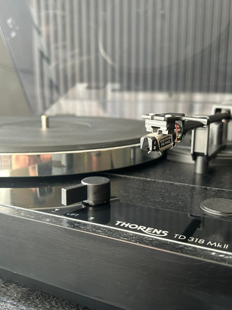 Thorens TD 318 MK2 – nette staat – Stanton 500 MK3 element, Ophalen of Verzenden, Zo goed als nieuw, Thorens