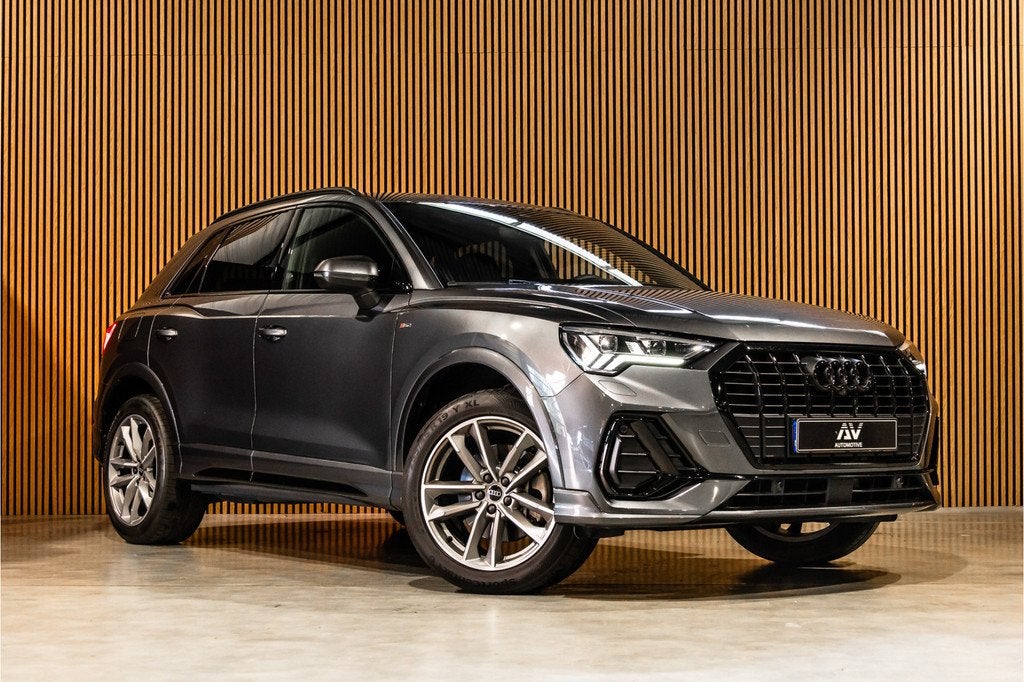Audi Q3 45 TFSI e 245 PK S edition | 360 Camera | ACC | S-Li, Auto's, Audi, Gebruikt, Leder en Stof, 245 pk, Hybride Elektrisch/Benzine