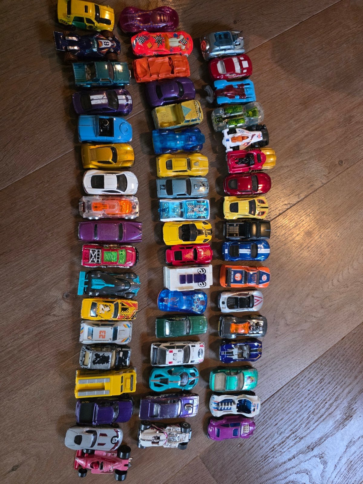 Hot Wheels & Merkloze Speelgoedauto's - Oud & Nieuw, Kinderen en Baby's, Ophalen, Gebruikt