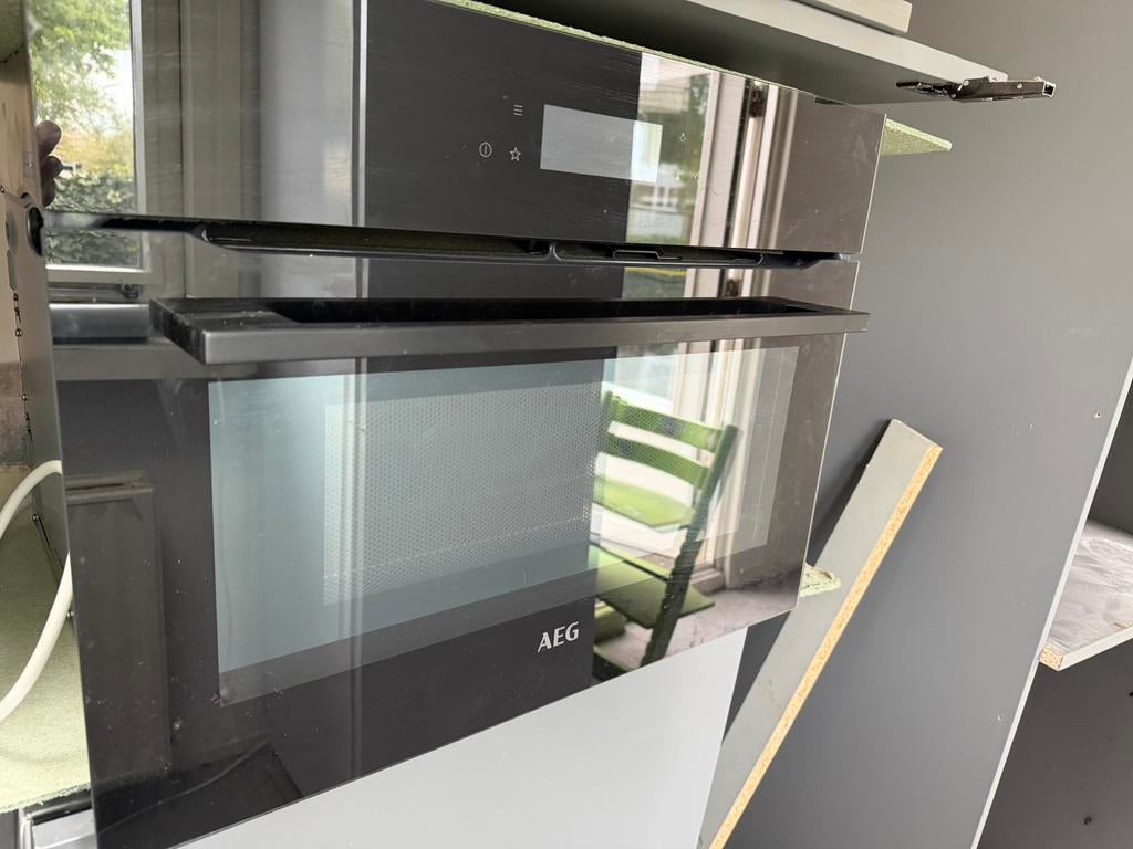 AEG Inbouw Combi magnetron KMK768080B, Ophalen, Zo goed als nieuw, Magnetronfunctie, 45 tot 60 cm
