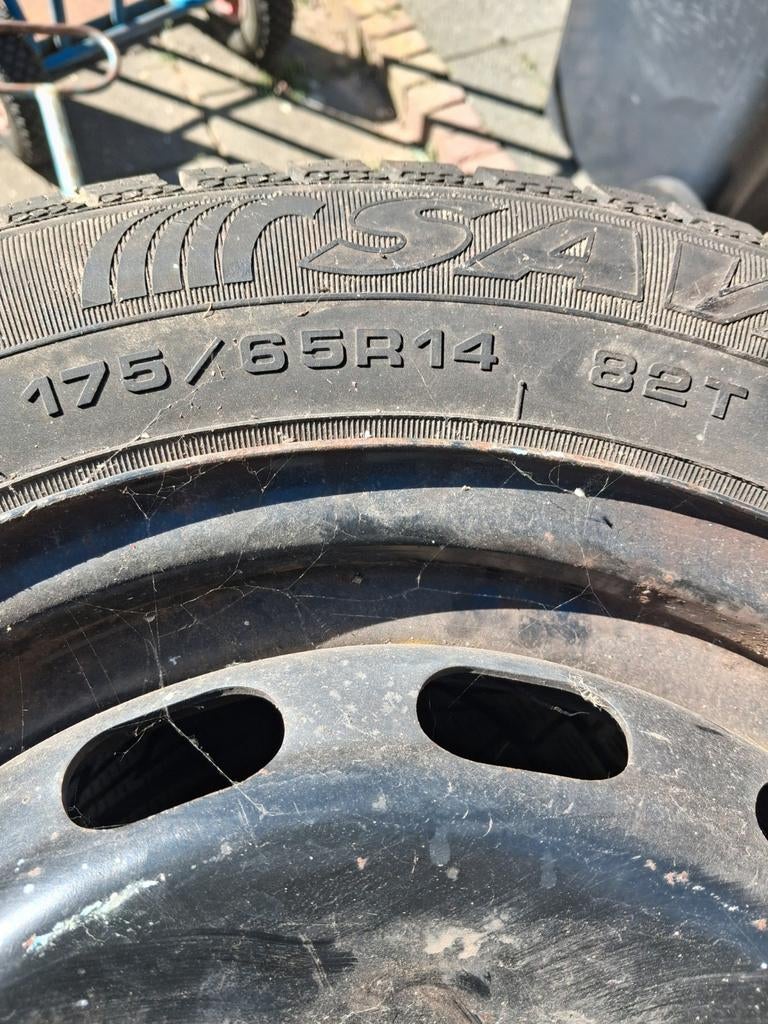 Twee mooie banden 14 inch, Ophalen, Zo goed als nieuw