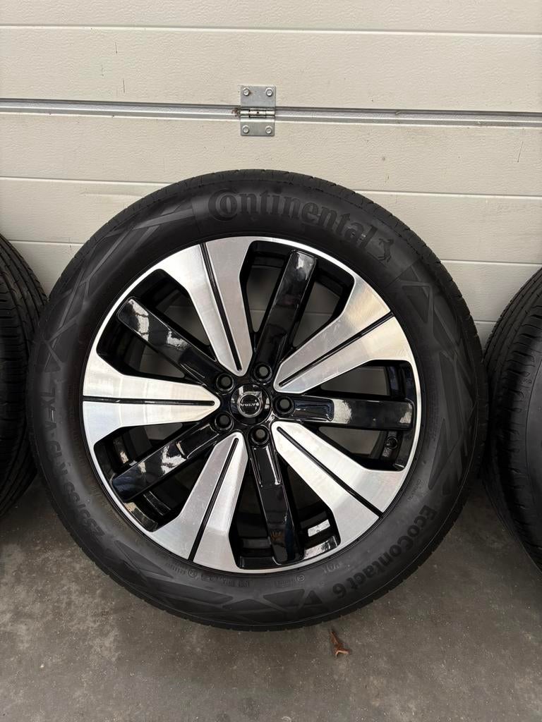 Nette Volvo XC60 19 inch zomerset Continental 5+mm, Auto-onderdelen, Banden en Velgen, Gebruikt, Banden en Velgen, 235 mm, Nvt